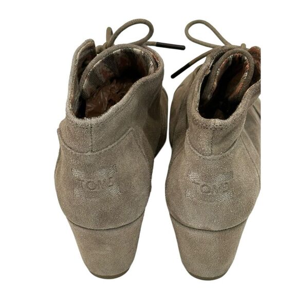 Toms Boots Desert Wedge Heels Lace Up Ankle Booties Beige Suede Comfort - Picture 5 of 9